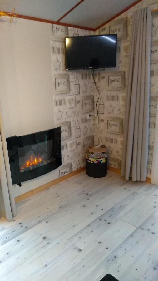 Le Haut Village Chambre D'Hotes Mobi-Loft Cosy Sauna ,Douche ,Chromotherapie Arrest Екстериор снимка